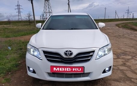 Toyota Camry, 2010 год, 1 000 000 рублей, 10 фотография