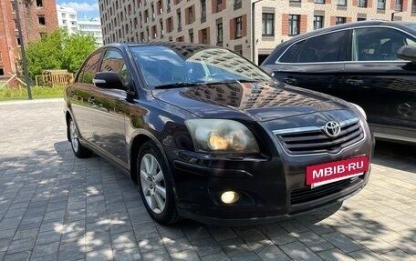 Toyota Avensis III рестайлинг, 2008 год, 750 000 рублей, 2 фотография