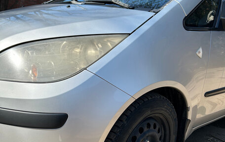 Mitsubishi Colt VI рестайлинг, 2006 год, 290 000 рублей, 2 фотография