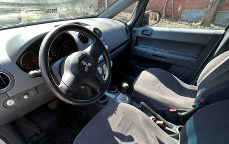 Mitsubishi Colt VI рестайлинг, 2006 год, 290 000 рублей, 10 фотография