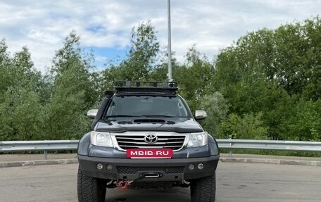 Toyota Hilux VII, 2013 год, 5 200 052 рублей, 2 фотография