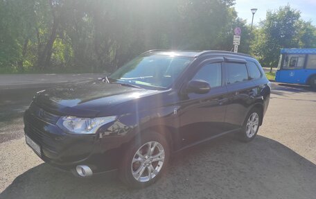 Mitsubishi Outlander III рестайлинг 3, 2012 год, 1 550 000 рублей, 3 фотография