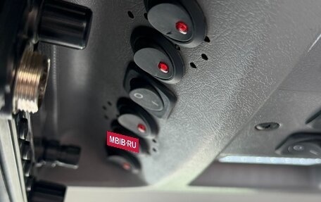 Toyota Hilux VII, 2013 год, 5 200 052 рублей, 18 фотография