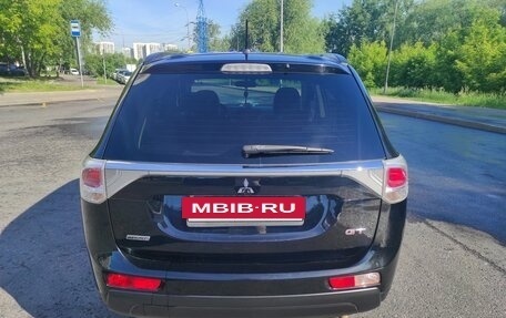 Mitsubishi Outlander III рестайлинг 3, 2012 год, 1 550 000 рублей, 5 фотография