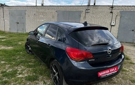 Opel Astra J, 2010 год, 850 000 рублей, 5 фотография