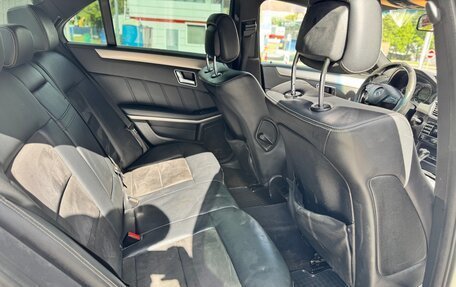 Mercedes-Benz E-Класс, 2010 год, 750 000 рублей, 8 фотография