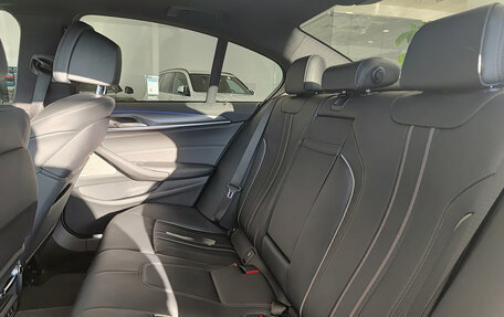 BMW 5 серия, 2020 год, 6 800 000 рублей, 15 фотография