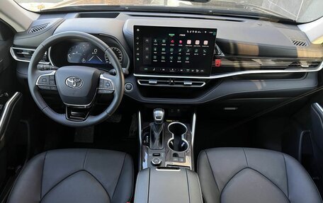 Toyota Highlander, 2026 год, 4 990 000 рублей, 9 фотография