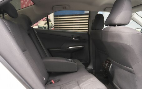 Toyota Camry, 2017 год, 2 349 000 рублей, 7 фотография