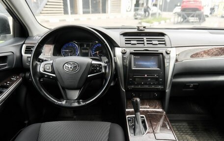 Toyota Camry, 2017 год, 2 349 000 рублей, 8 фотография