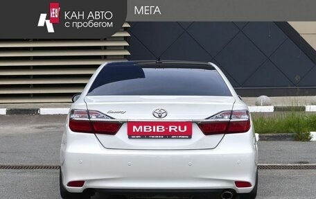 Toyota Camry, 2017 год, 2 349 000 рублей, 4 фотография