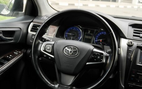 Toyota Camry, 2017 год, 2 349 000 рублей, 14 фотография
