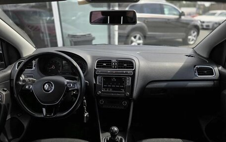 Volkswagen Polo VI (EU Market), 2017 год, 939 000 рублей, 10 фотография