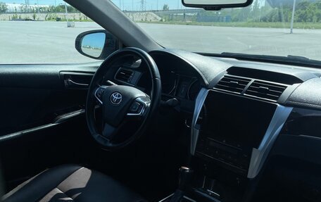 Toyota Camry, 2017 год, 1 860 000 рублей, 8 фотография