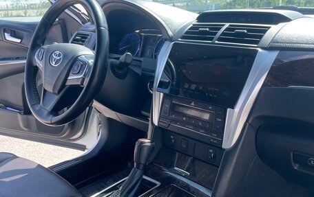 Toyota Camry, 2017 год, 1 860 000 рублей, 9 фотография