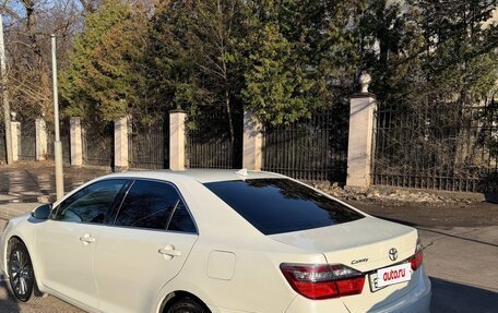 Toyota Camry, 2017 год, 1 860 000 рублей, 6 фотография