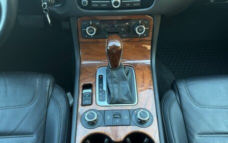 Volkswagen Touareg III, 2010 год, 1 770 000 рублей, 18 фотография