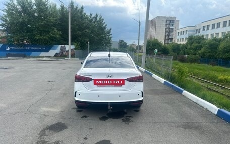 Hyundai Solaris II рестайлинг, 2021 год, 1 800 000 рублей, 3 фотография
