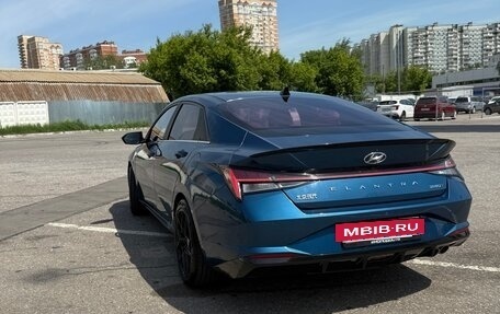 Hyundai Elantra, 2021 год, 2 300 000 рублей, 4 фотография