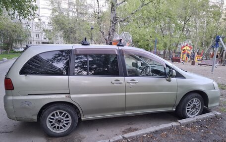 Nissan Liberty, 2001 год, 250 000 рублей, 3 фотография