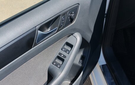 Volkswagen Jetta VI, 2014 год, 998 000 рублей, 13 фотография