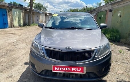 KIA Rio III рестайлинг, 2013 год, 780 000 рублей, 1 фотография