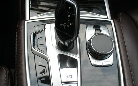 BMW 7 серия, 2018 год, 3 980 000 рублей, 27 фотография