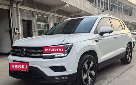 Volkswagen Tharu, 2022 год, 1 855 000 рублей, 2 фотография