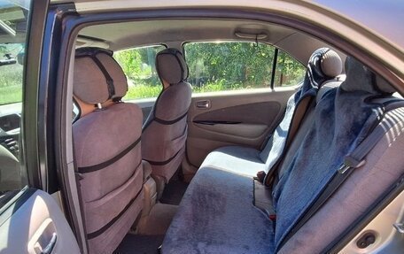 Toyota Prius IV XW50, 2001 год, 315 000 рублей, 8 фотография
