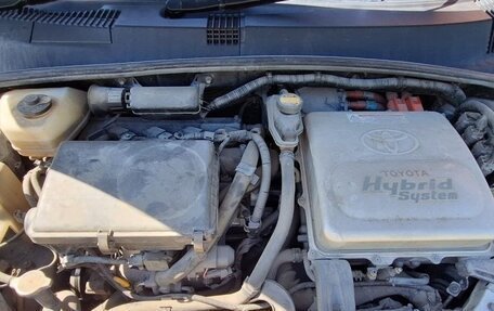 Toyota Prius IV XW50, 2001 год, 315 000 рублей, 10 фотография