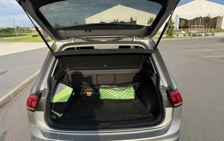 Volkswagen Tiguan II, 2020 год, 2 490 000 рублей, 11 фотография