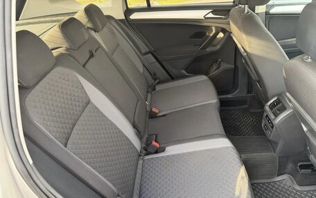 Volkswagen Tiguan II, 2020 год, 2 490 000 рублей, 10 фотография