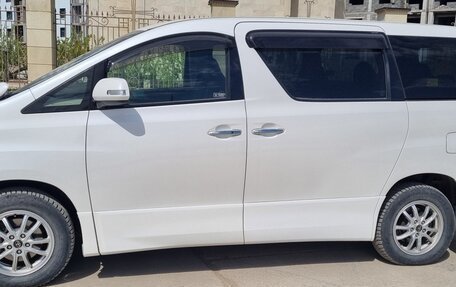 Toyota Vellfire I, 2012 год, 2 700 000 рублей, 2 фотография
