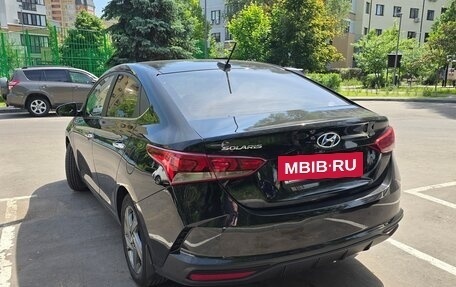 Hyundai Solaris II рестайлинг, 2021 год, 1 590 000 рублей, 7 фотография