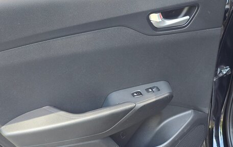 Hyundai Solaris II рестайлинг, 2021 год, 1 590 000 рублей, 18 фотография