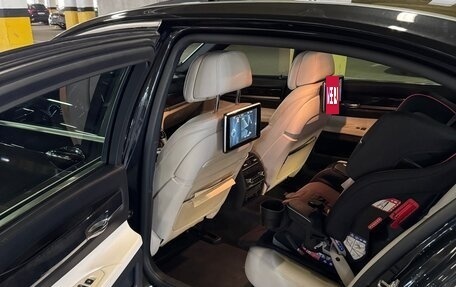 BMW 7 серия, 2012 год, 1 980 000 рублей, 9 фотография