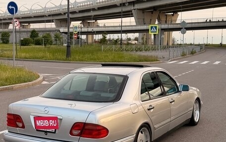 Mercedes-Benz E-Класс, 1997 год, 900 000 рублей, 7 фотография