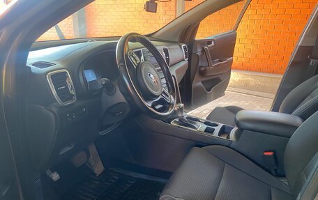 KIA Sportage IV рестайлинг, 2018 год, 2 000 000 рублей, 4 фотография