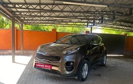 KIA Sportage IV рестайлинг, 2018 год, 2 000 000 рублей, 6 фотография