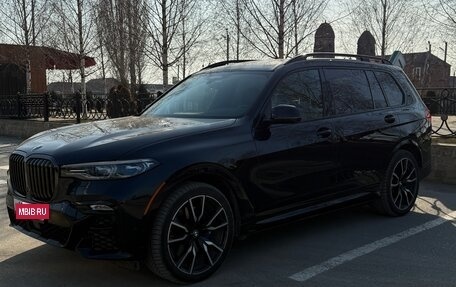 BMW X7, 2021 год, 7 000 000 рублей, 3 фотография
