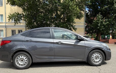 Hyundai Solaris II рестайлинг, 2012 год, 950 000 рублей, 8 фотография