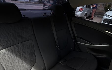 Hyundai Solaris II рестайлинг, 2012 год, 950 000 рублей, 13 фотография