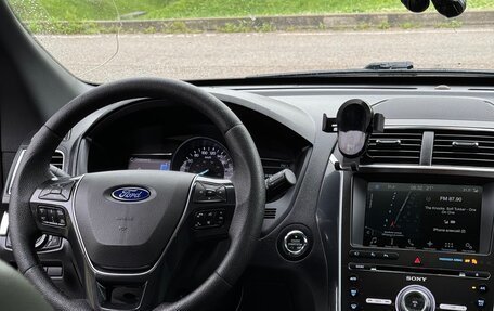 Ford Explorer VI, 2017 год, 2 800 000 рублей, 18 фотография