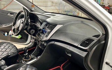 Hyundai Solaris II рестайлинг, 2016 год, 720 000 рублей, 6 фотография
