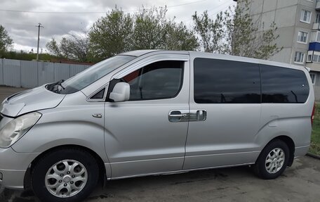 Hyundai Grand Starex Grand Starex I рестайлинг 2, 2010 год, 850 000 рублей, 2 фотография