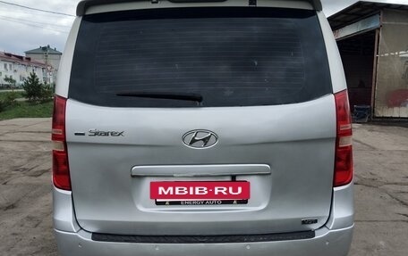 Hyundai Grand Starex Grand Starex I рестайлинг 2, 2010 год, 850 000 рублей, 13 фотография