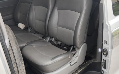 Hyundai Grand Starex Grand Starex I рестайлинг 2, 2010 год, 850 000 рублей, 20 фотография