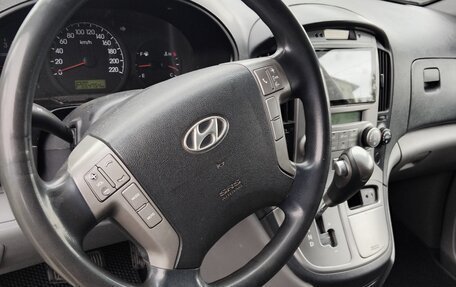 Hyundai Grand Starex Grand Starex I рестайлинг 2, 2010 год, 850 000 рублей, 19 фотография