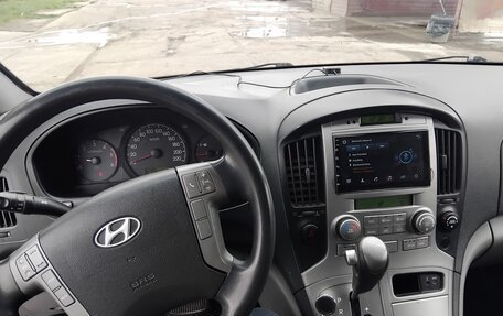 Hyundai Grand Starex Grand Starex I рестайлинг 2, 2010 год, 850 000 рублей, 25 фотография