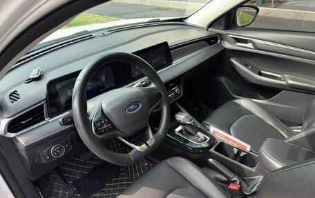 Ford Escort, 2022 год, 1 010 000 рублей, 8 фотография